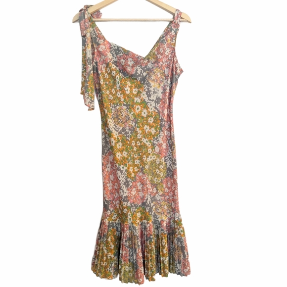 New Gipsy Flowy Dress With Accordion Pleats Size 6 - Picture 1 of 8